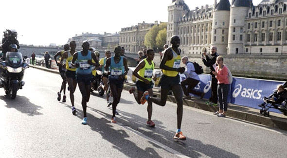 Kenenisa Bekele sets course record on Debut