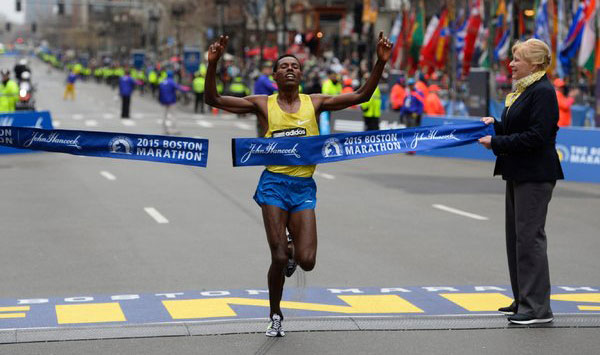 Lelisa Desisa wins Boston Marathon 2015