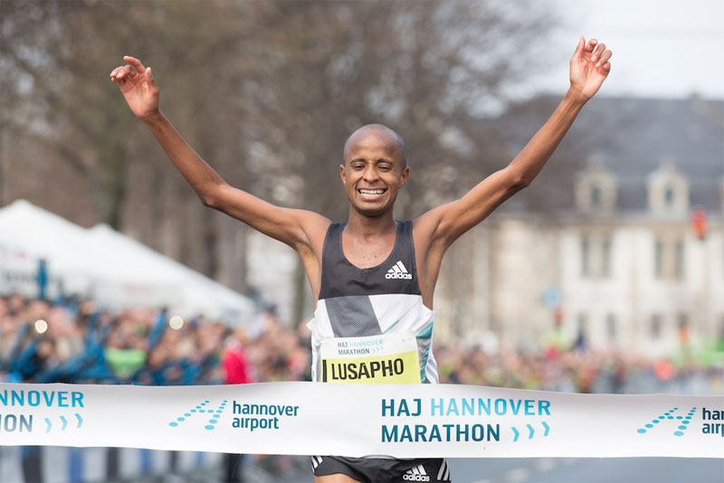 Lusapho April wins third Hannover title