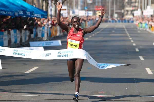 Racheal Mutgaa sets Hannover course record