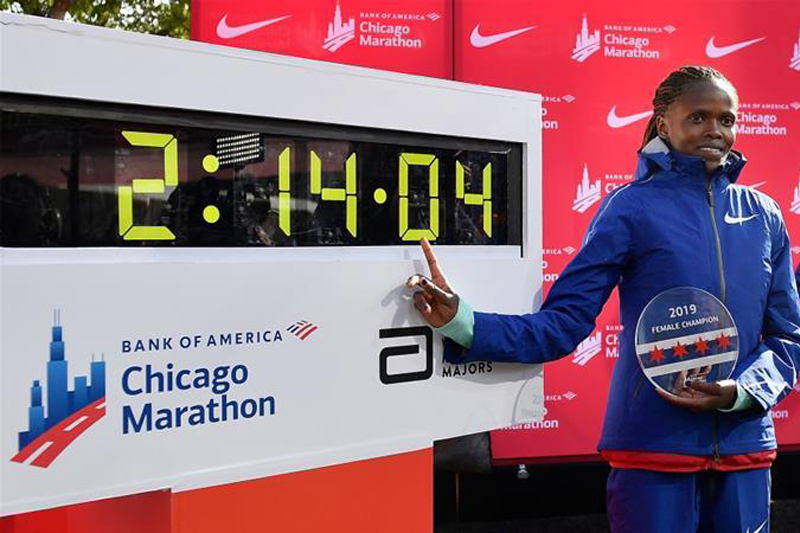 Brigid Kosgei sets Chicago Marathon World Record